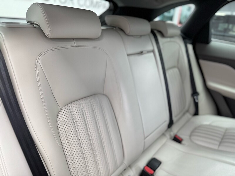 Used Jaguar F-Pace 2017 for sale - 76845874: Photo 60