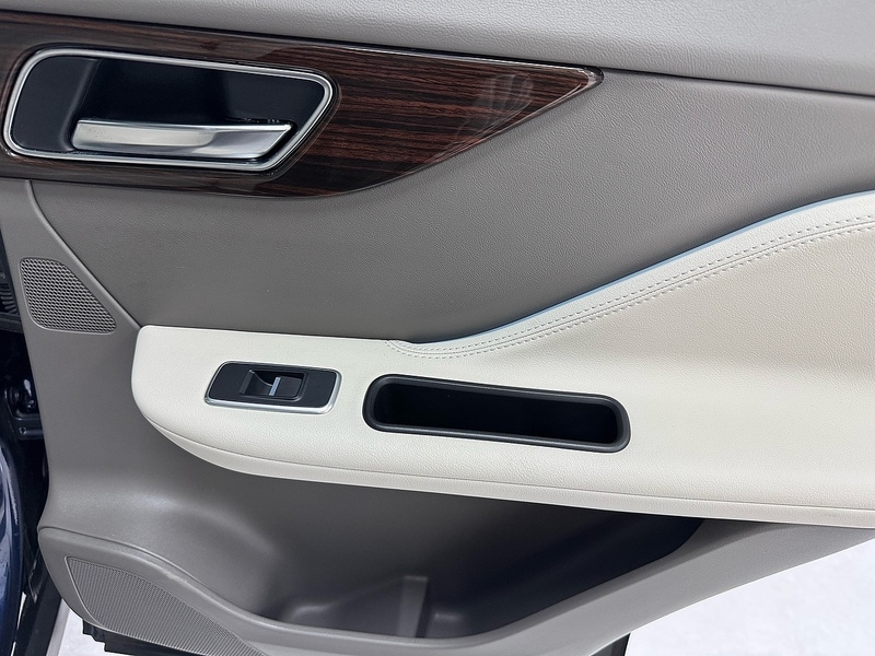 Used Jaguar F-Pace 2017 for sale - 76845874: Photo 63