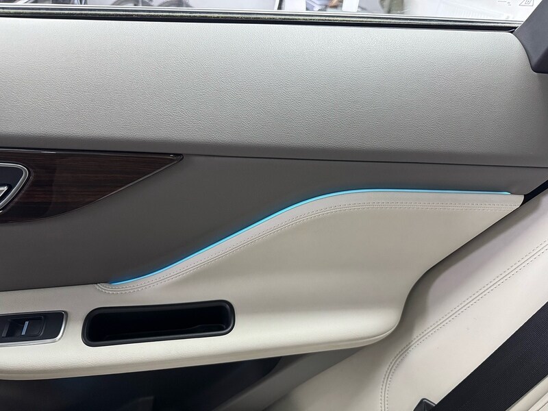 Used Jaguar F-Pace 2017 for sale - 76845874: Photo 64