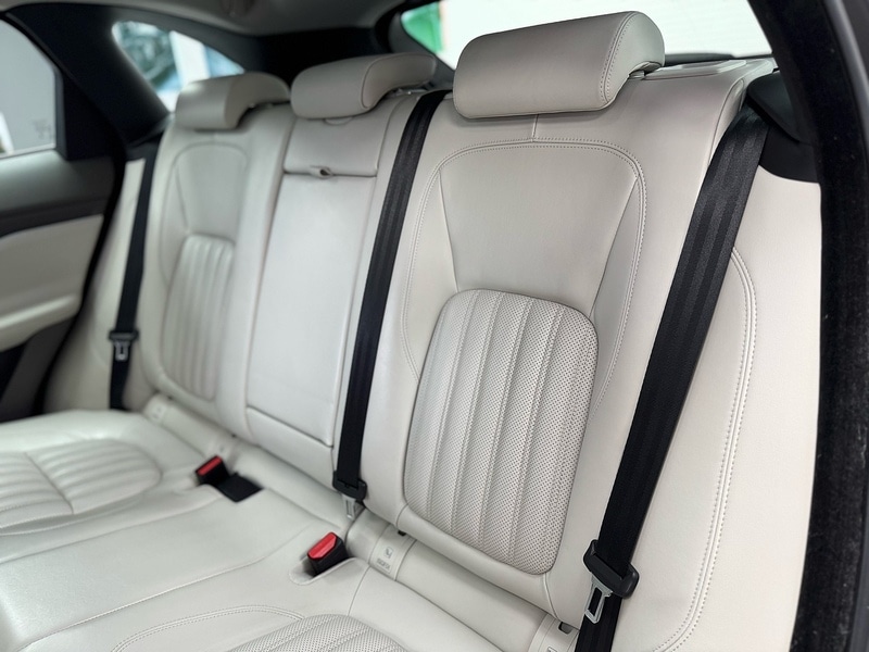 Used Jaguar F-Pace 2017 for sale - 76845874: Photo 68