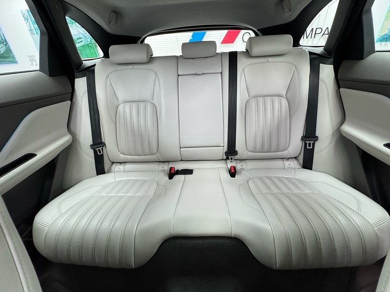 Used Jaguar F-Pace 2017 for sale - 76845874: Photo 82