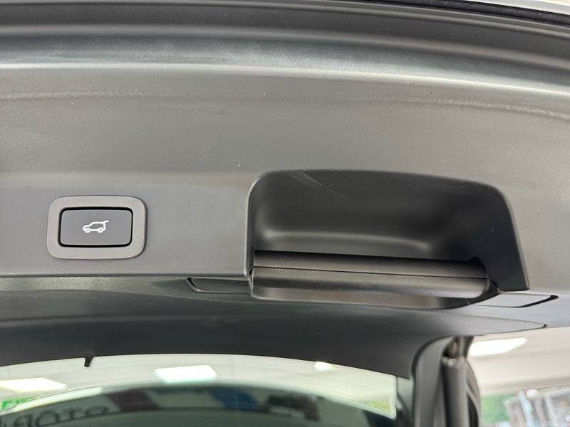 Used Jaguar F-Pace 2017 for sale - 76845874: Photo 88