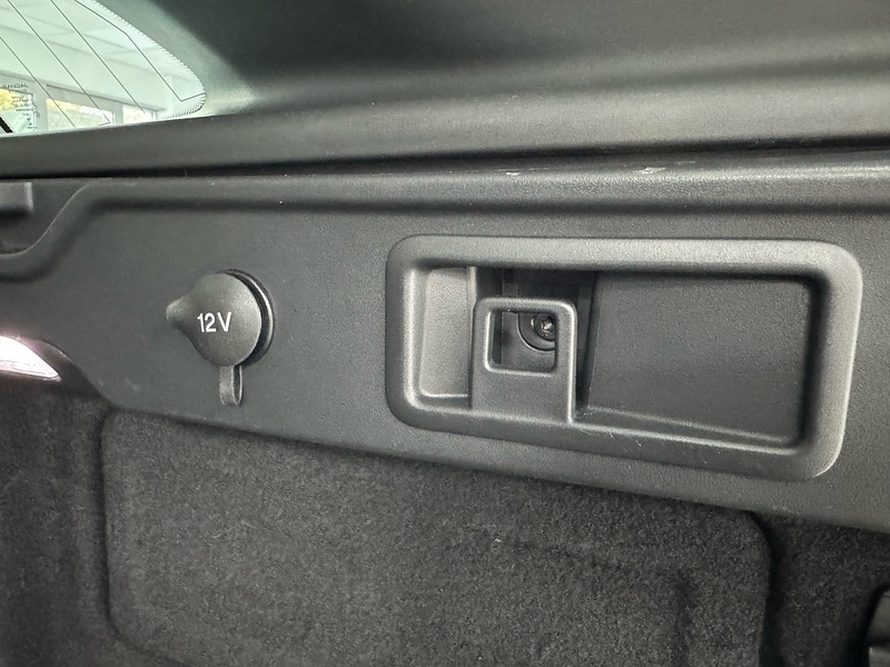 Used Jaguar F-Pace 2017 for sale - 76845874: Photo 91