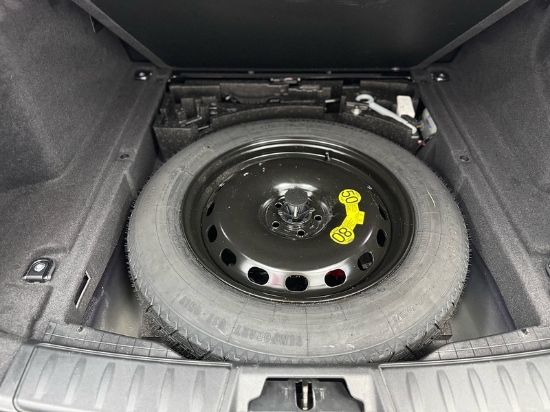 Used Jaguar F-Pace 2017 for sale - 76845874: Photo 92