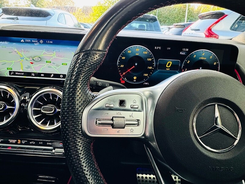 Used Mercedes-Benz GLB 2022 for sale - 76618234: Photo 28