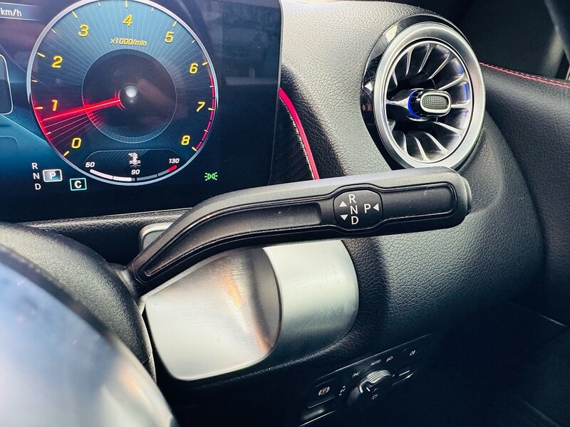 Used Mercedes-Benz GLB 2022 for sale - 76618234: Photo 32