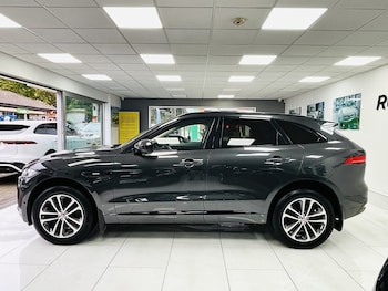 Used Jaguar F-Pace 2017 for sale - 76040035: Photo