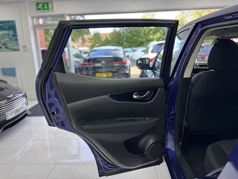 Used Nissan Qashqai 2015 for sale - 75961208: Photo 50