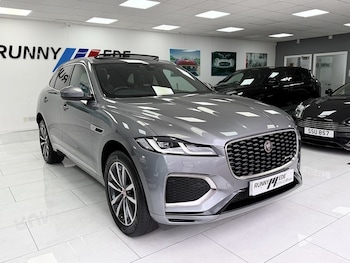 2022 - P250i R-Dynamic SE 5-Door