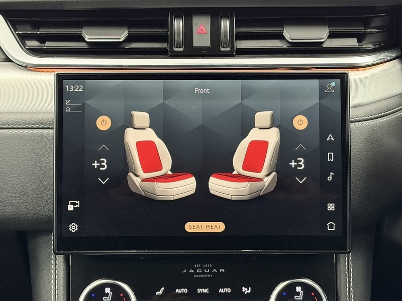 Used Jaguar F-Pace 2022 for sale - 76267444: Photo 31