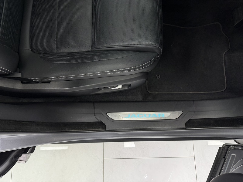 Used Jaguar F-Pace 2022 for sale - 76267444: Photo 49