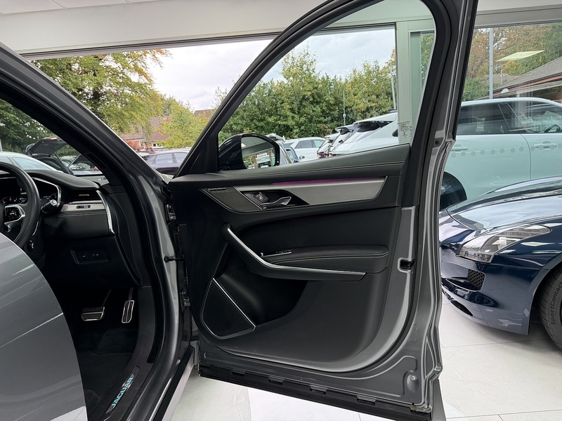 Used Jaguar F-Pace 2022 for sale - 76267444: Photo 50