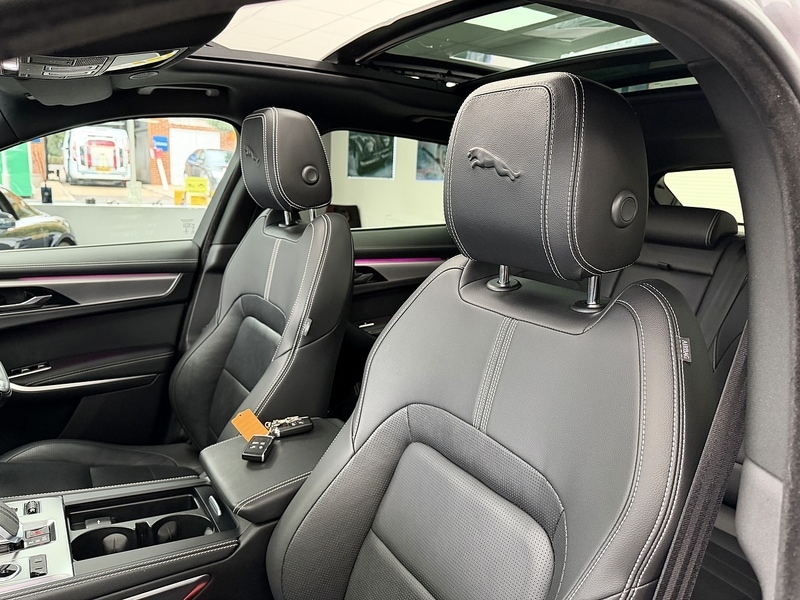 Used Jaguar F-Pace 2022 for sale - 76267444: Photo 63