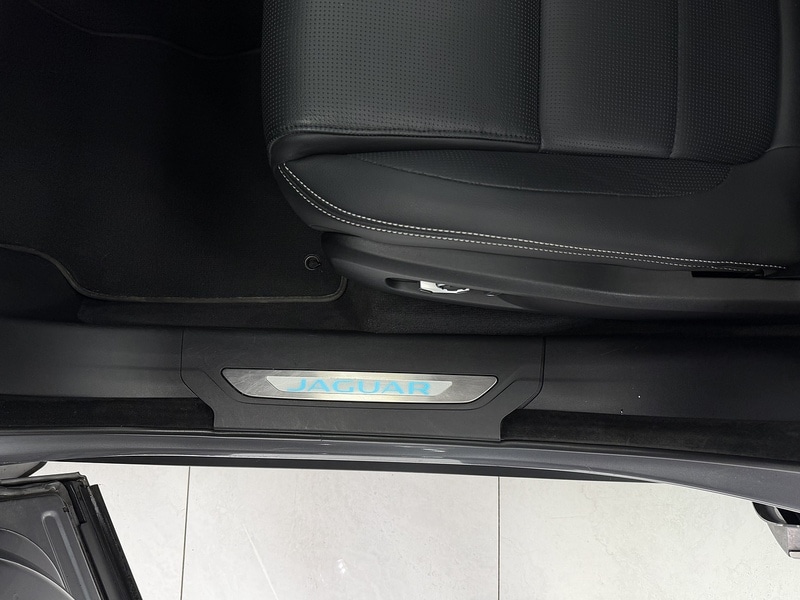 Used Jaguar F-Pace 2022 for sale - 76267444: Photo 68