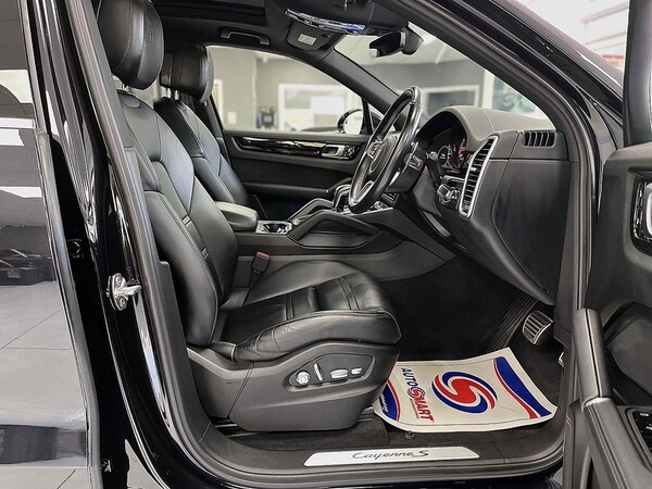 Used Porsche Cayenne 2018 for sale - 75456981: Photo 35