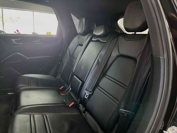 Used Porsche Cayenne 2018 for sale - 75456981: Photo 50