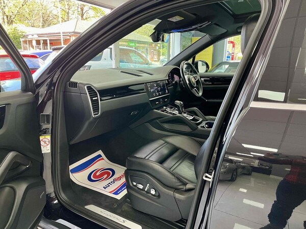 Used Porsche Cayenne 2018 for sale - 75456981: Photo 57