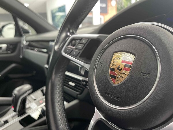 Used Porsche Cayenne 2018 for sale - 75456981: Photo 86