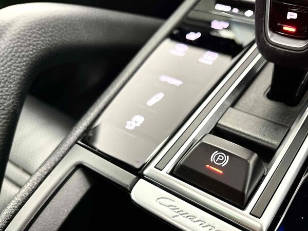 Used Porsche Cayenne 2018 for sale - 75456981: Photo 87