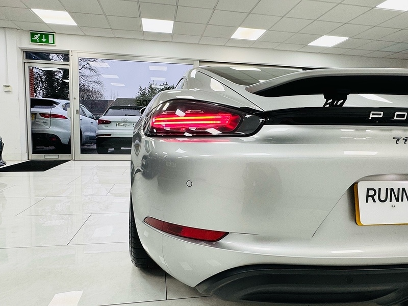 Used Porsche Cayman 2017 for sale - 76986545: Photo 13