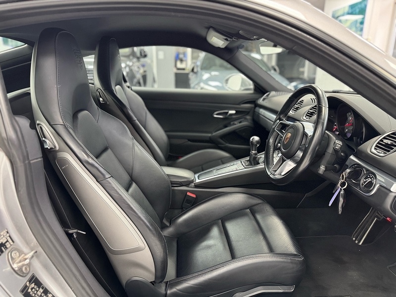 Used Porsche Cayman 2017 for sale - 76986545: Photo 44