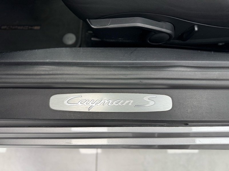 Used Porsche Cayman 2017 for sale - 76986545: Photo 57