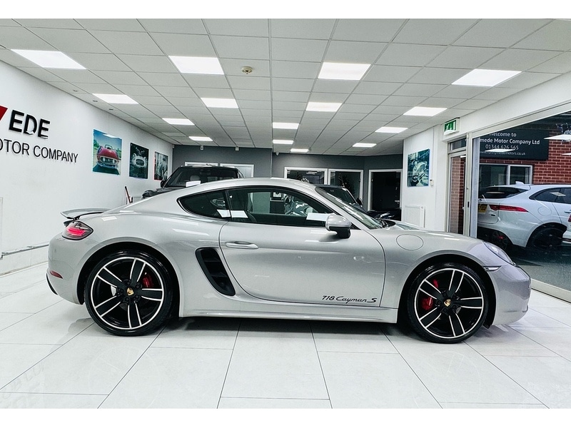 Used Porsche Cayman 2017 for sale - 76986545: Photo 8