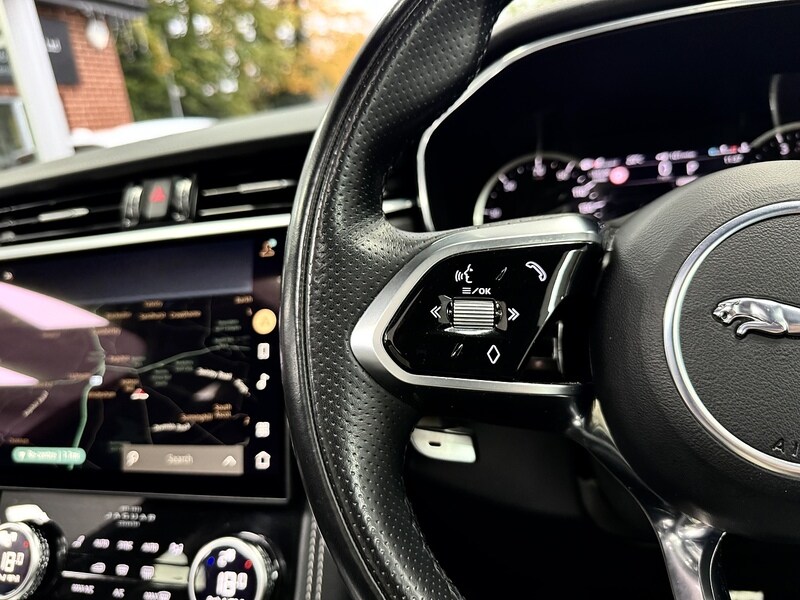 Used Jaguar F-Pace 2022 for sale - 76392270: Photo 25