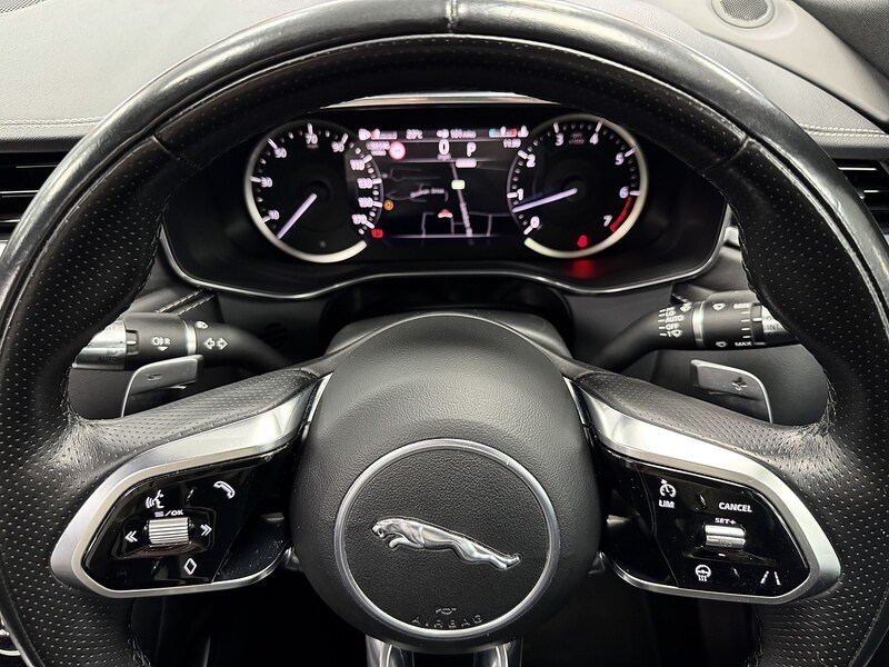 Used Jaguar F-Pace 2022 for sale - 76392270: Photo 30