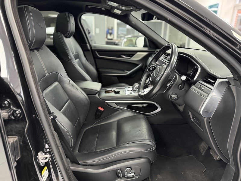 Used Jaguar F-Pace 2022 for sale - 76392270: Photo 46