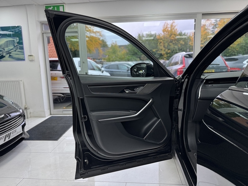 Used Jaguar F-Pace 2022 for sale - 76392270: Photo 73