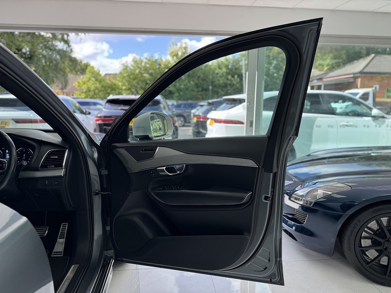 Used Volvo XC90 2017 for sale - 75932472: Photo 41