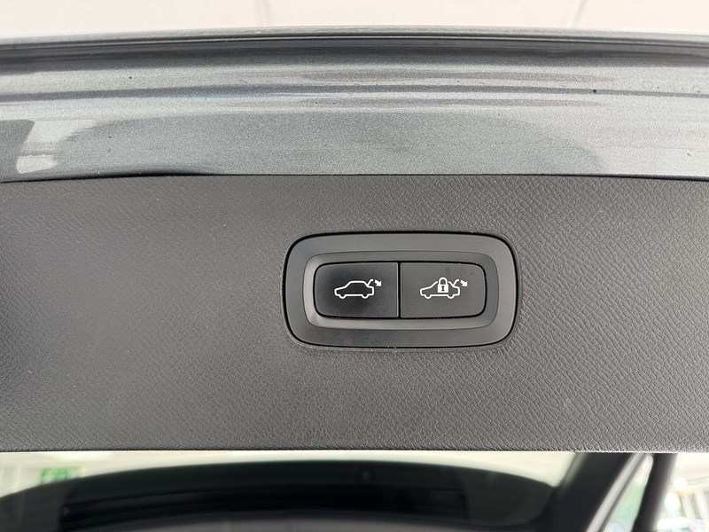 Used Volvo XC90 2017 for sale - 75932472: Photo 74