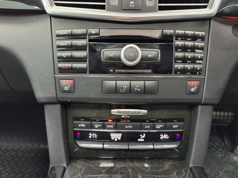 Used Mercedes-Benz E Class 2010 for sale - 77003383: Photo 37