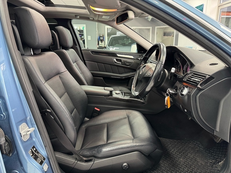 Used Mercedes-Benz E Class 2010 for sale - 77003383: Photo 50