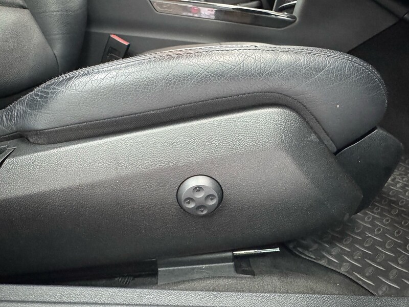 Used Mercedes-Benz E Class 2010 for sale - 77003383: Photo 51