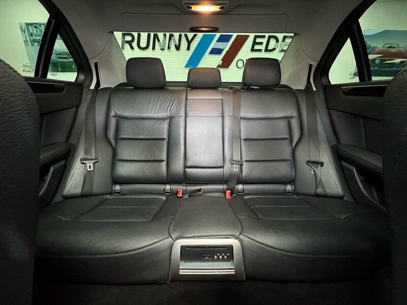 Used Mercedes-Benz E Class 2010 for sale - 77003383: Photo 82