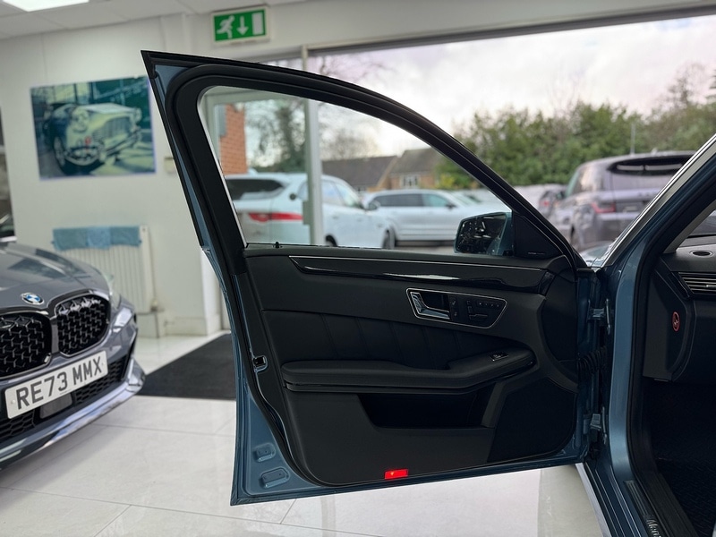 Used Mercedes-Benz E Class 2010 for sale - 77003383: Photo 84