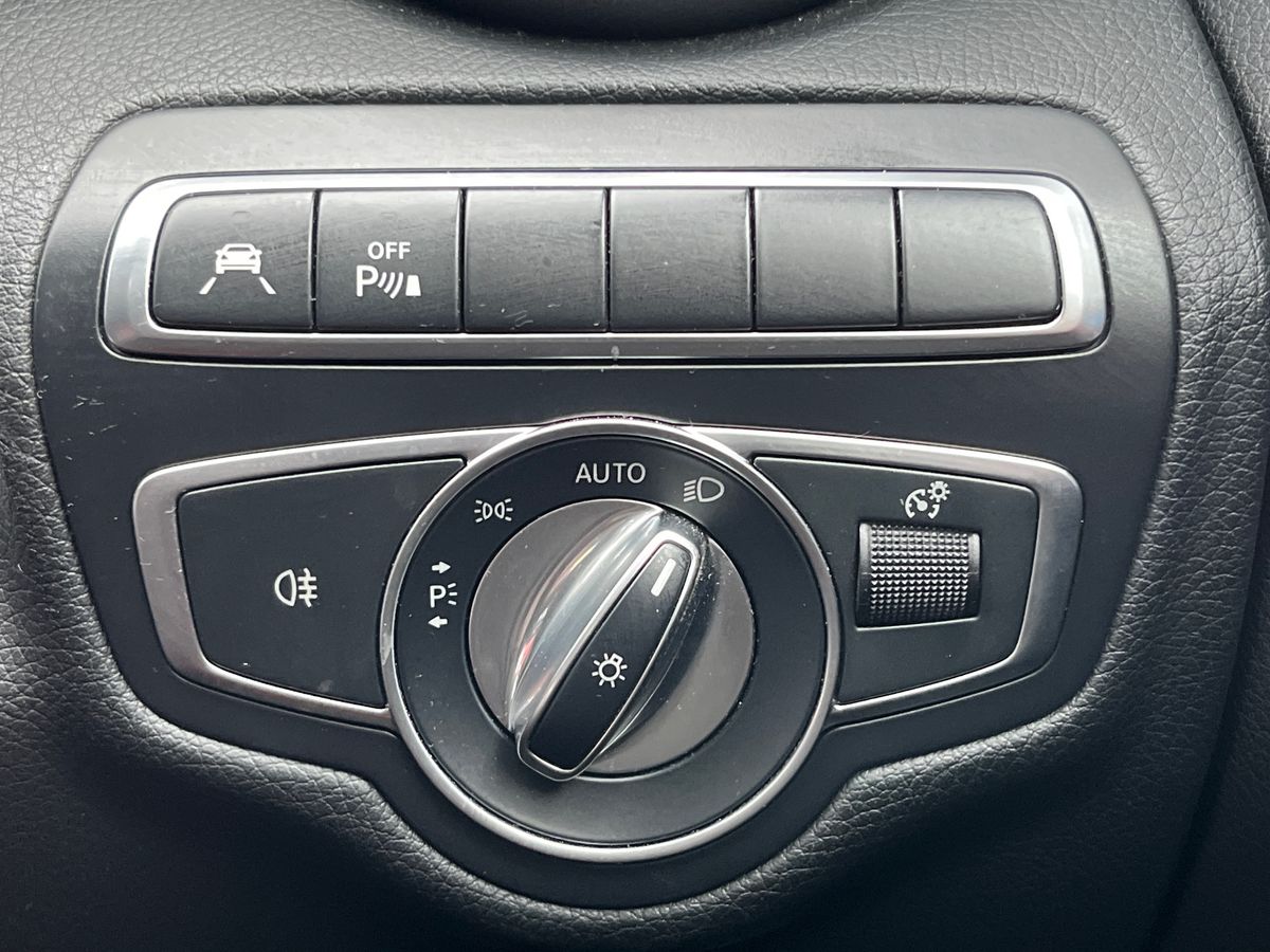 Used Mercedes-Benz C Class 2018 for sale - 76910888: Photo 24