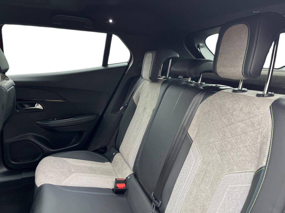 Used Peugeot E-2008 2021 for sale - 76477679: Photo 10