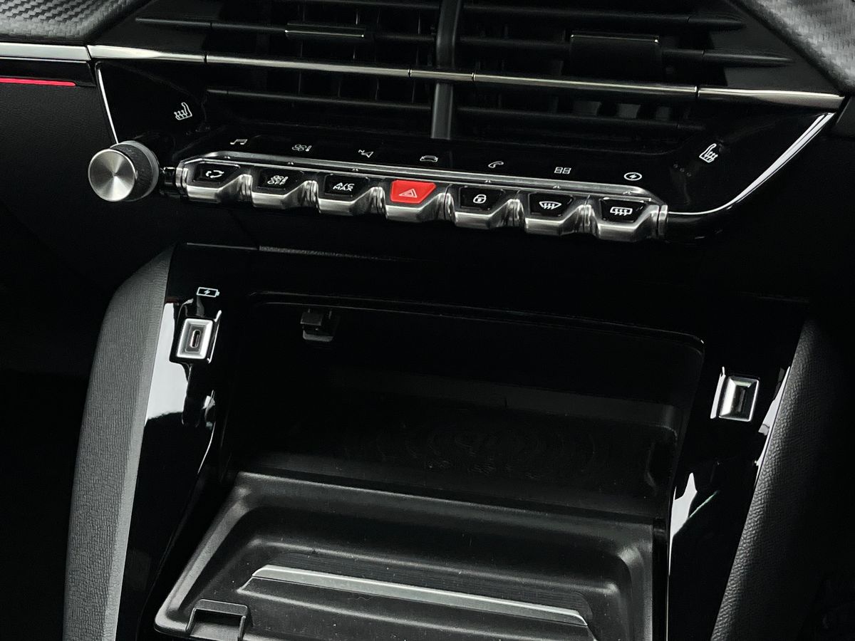 Used Peugeot E-2008 2021 for sale - 76477679: Photo 27