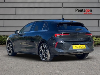 Used Vauxhall Astra 2023 for sale - 75993581: Photo 2