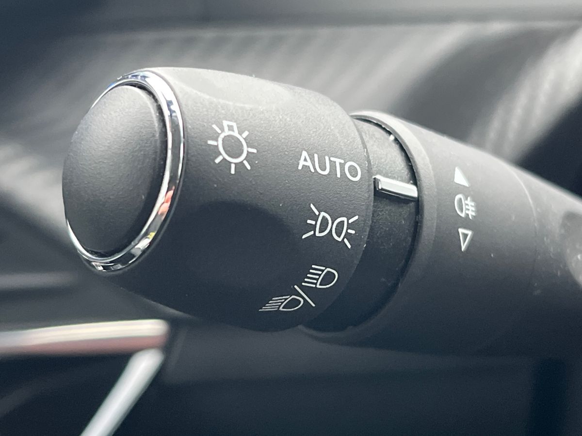 Used Peugeot 208 2021 for sale - 76524065: Photo 28