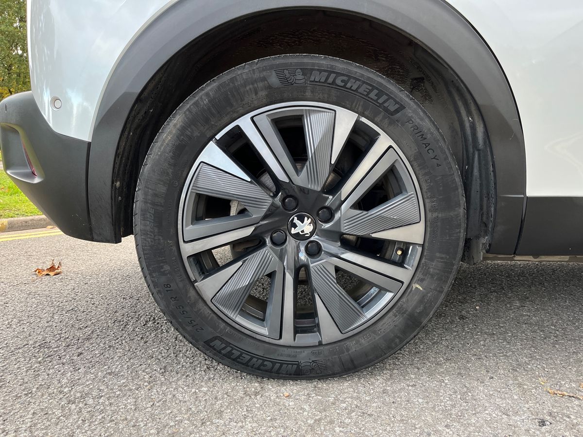 Used Peugeot E-2008 2022 for sale - 76344667: Photo 17