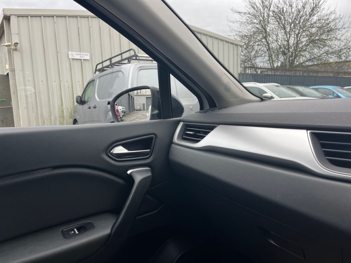 Used Renault Captur 2021 for sale - 76650905: Photo 27