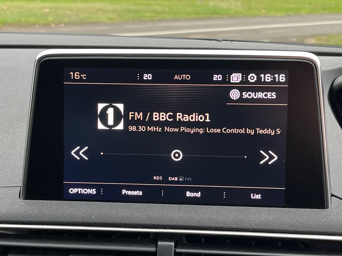 Used Peugeot 5008 2020 for sale - 76476206: Photo 19