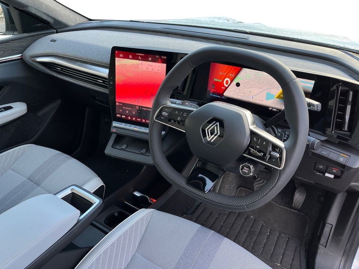 Used Renault Scenic E-Tech 2024 for sale - 76470812: Photo 5