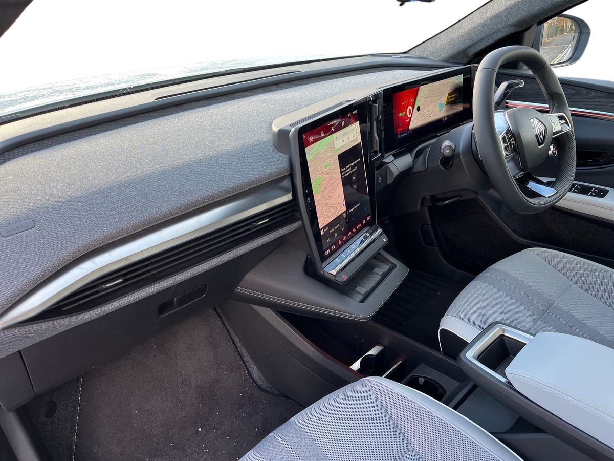 Used Renault Scenic E-Tech 2024 for sale - 76470812: Photo 8