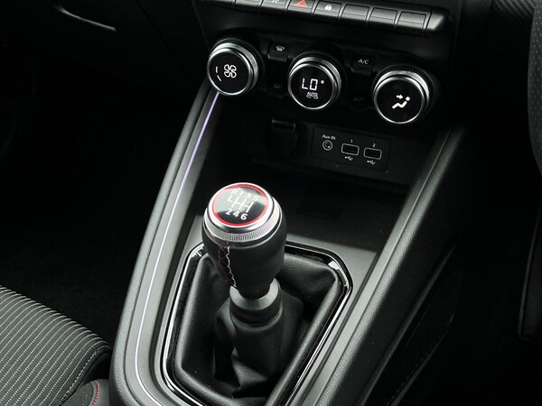 Used Renault Clio 2021 for sale - 76096510: Photo 25