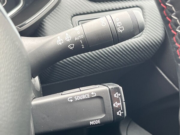 Used Renault Clio 2021 for sale - 76096510: Photo 26
